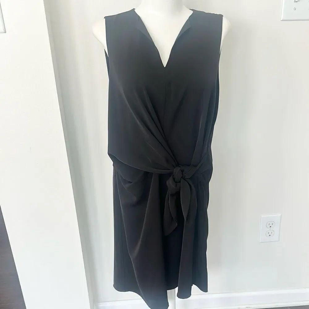 Jade Black Sleeveless Front Knot Dress L